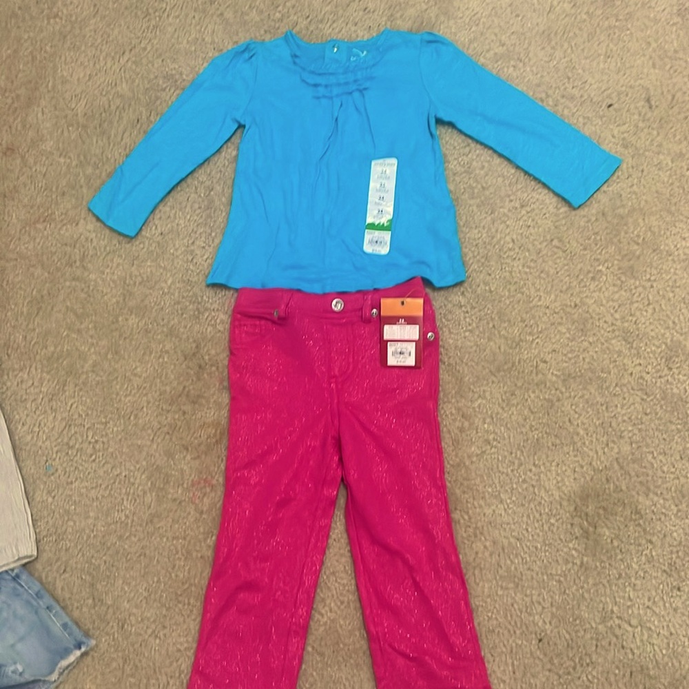 Brand new with tags 24 month girls clothes!!